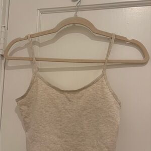 Aritzia TNA tank